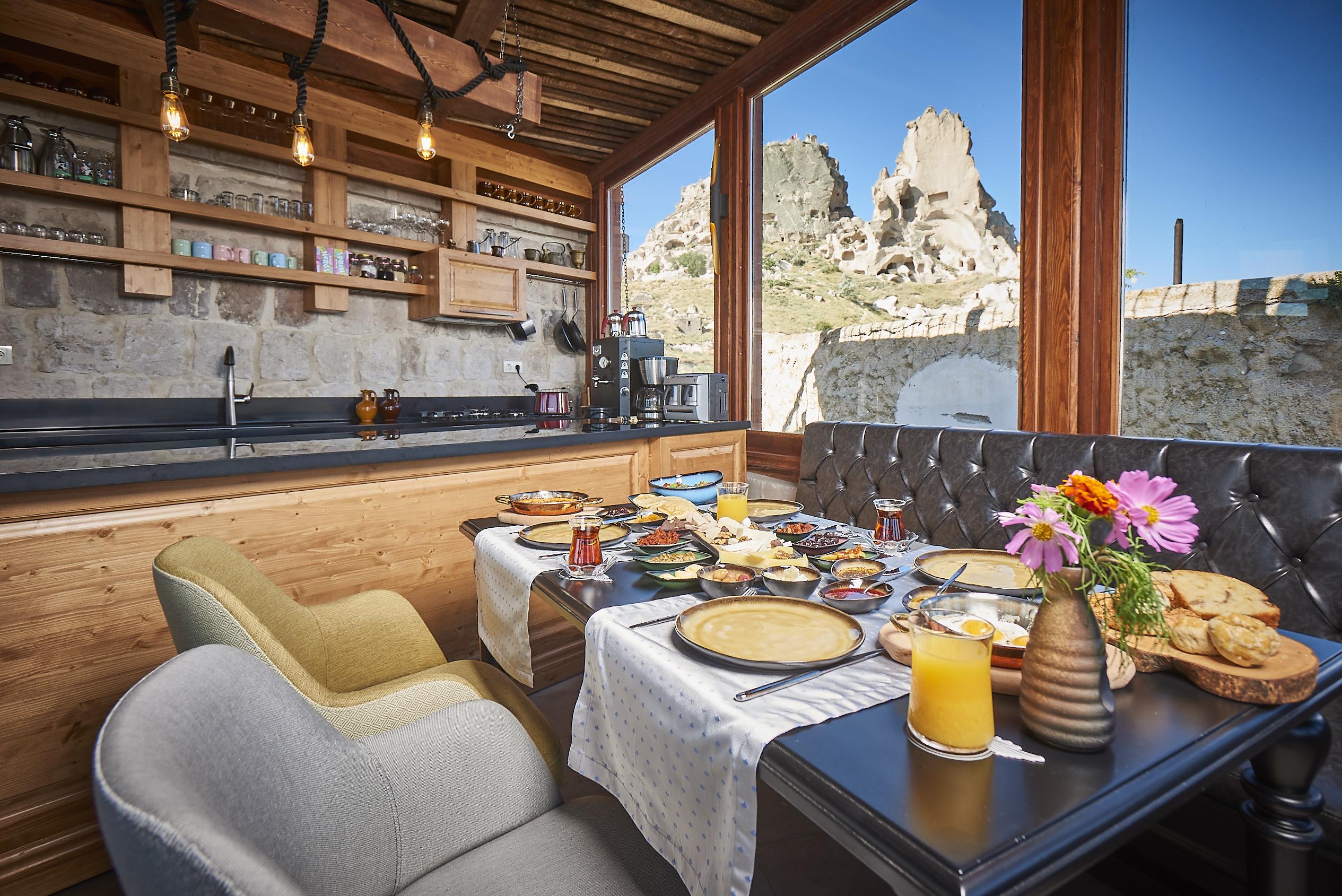 Wings Cappadocia Hotel Üchisar Bagian luar foto